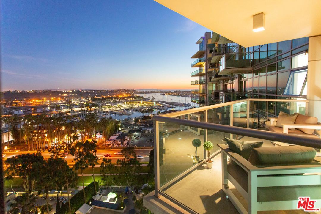 13700 Marina Pointe Drive - Photo 1