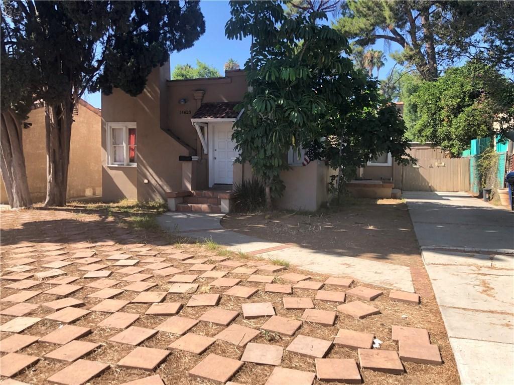 14623 Hamlin Street - Photo 1