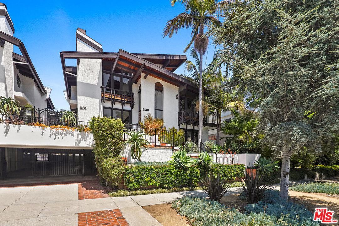 833 14TH Street - Photo 1
