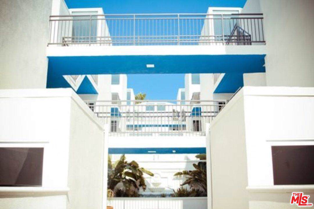 616 Esplanade - Photo 1