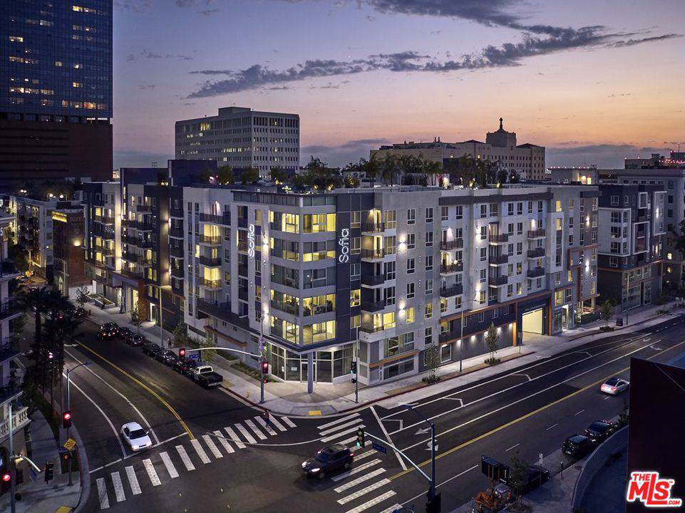 1120 6TH Street - Photo 1