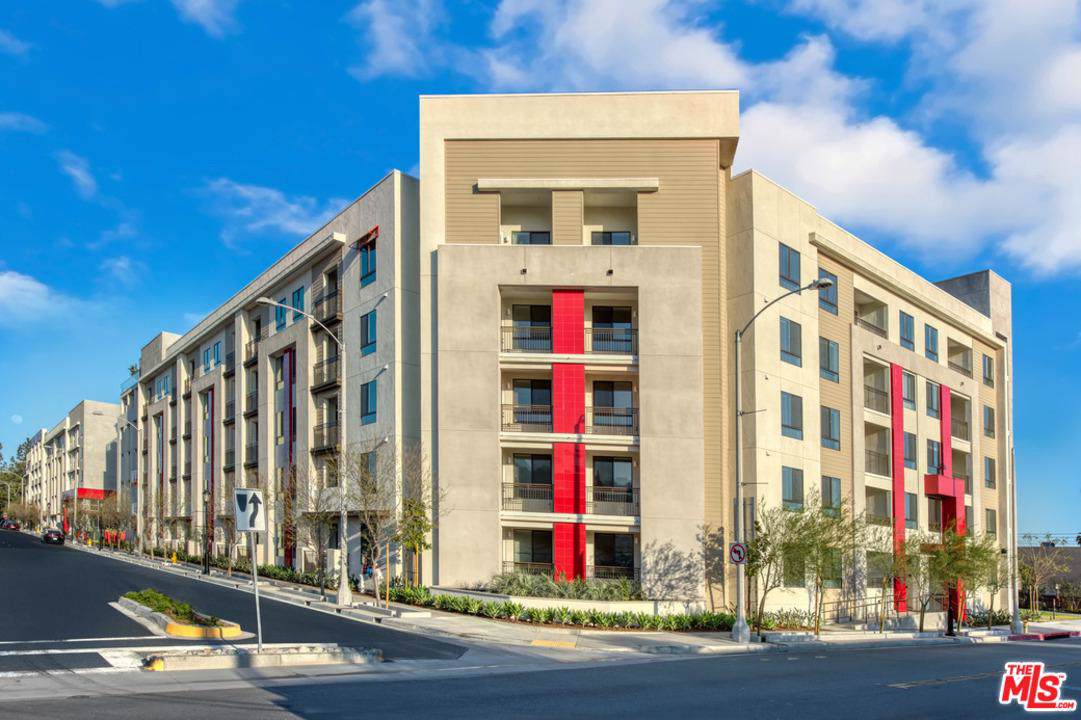 228 Pomona Avenue - Photo 1