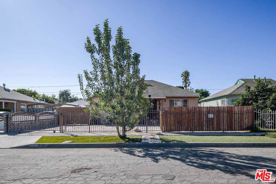 1828 Diane Drive - Photo 1