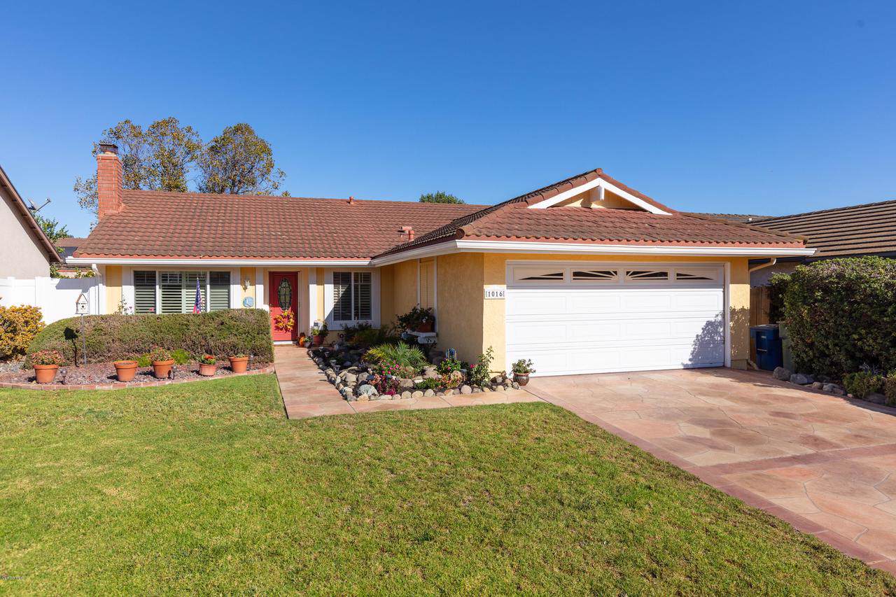 1016 Hickory View Circle - Photo 1