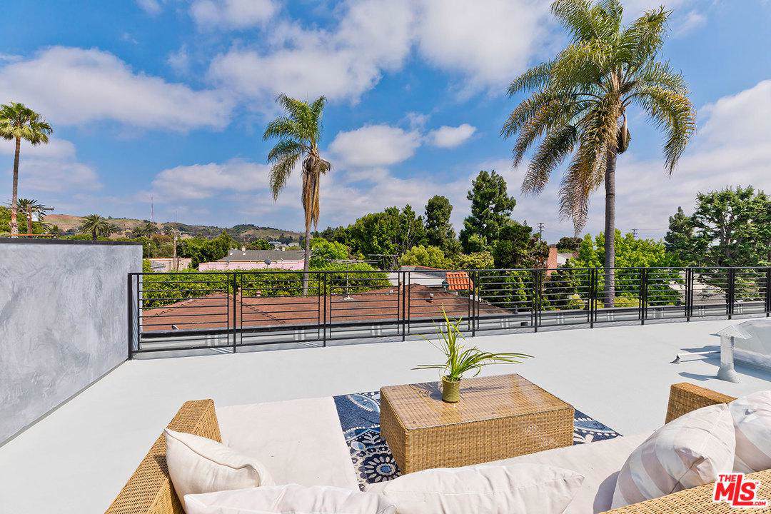 4032 La Salle Avenue - Photo 1