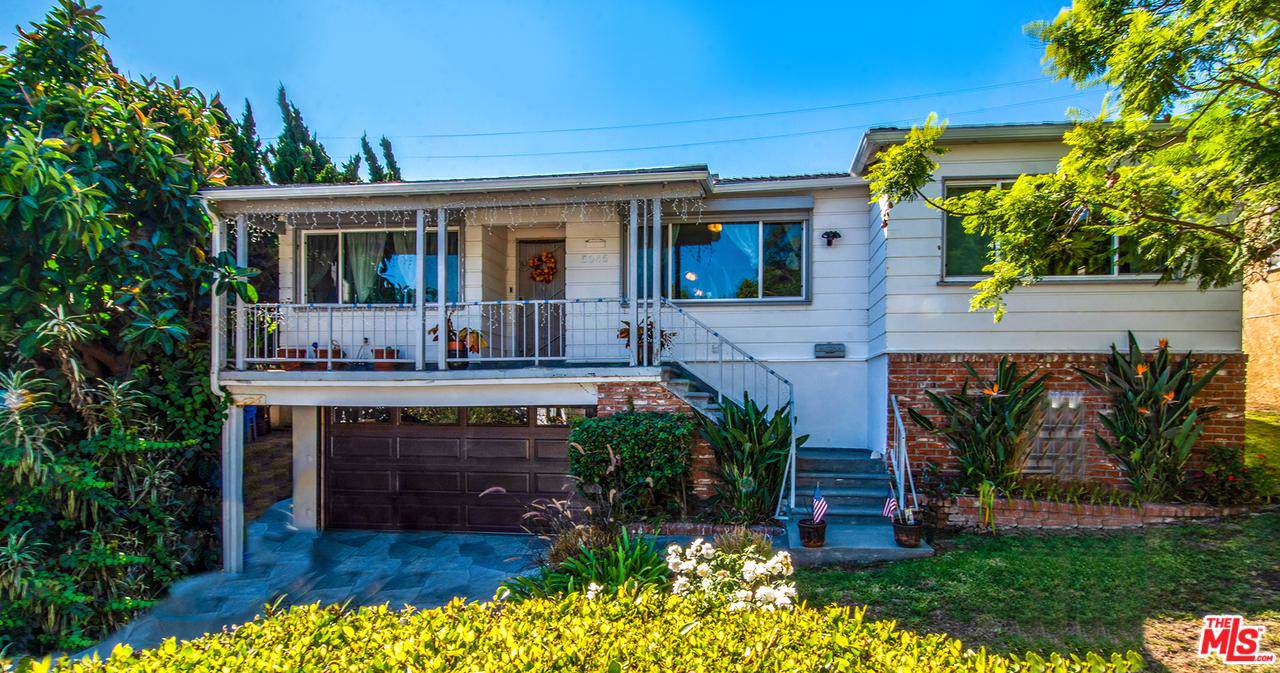 5045 Inadale Avenue - Photo 1