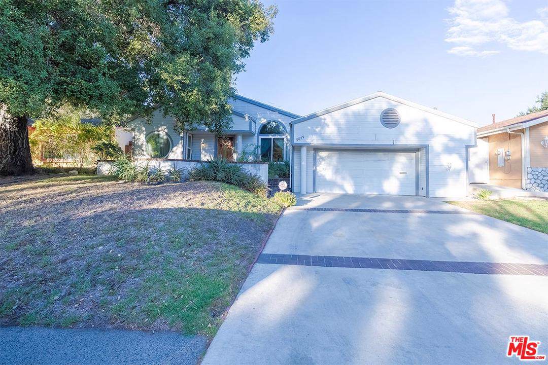 2839 Sycamore Avenue - Photo 1
