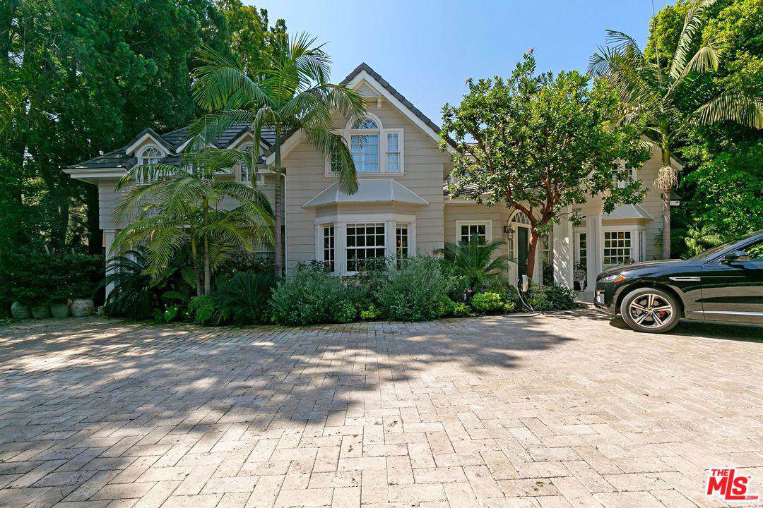 703 Beverly Drive - Photo 1