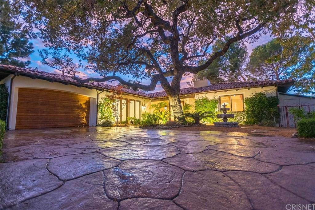 949 El Segundo Drive - Photo 1