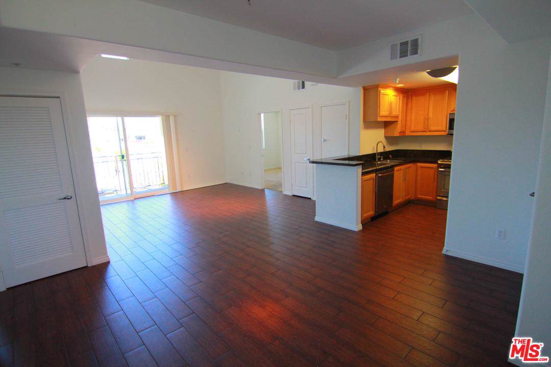 11925 Kling Street - Photo 1