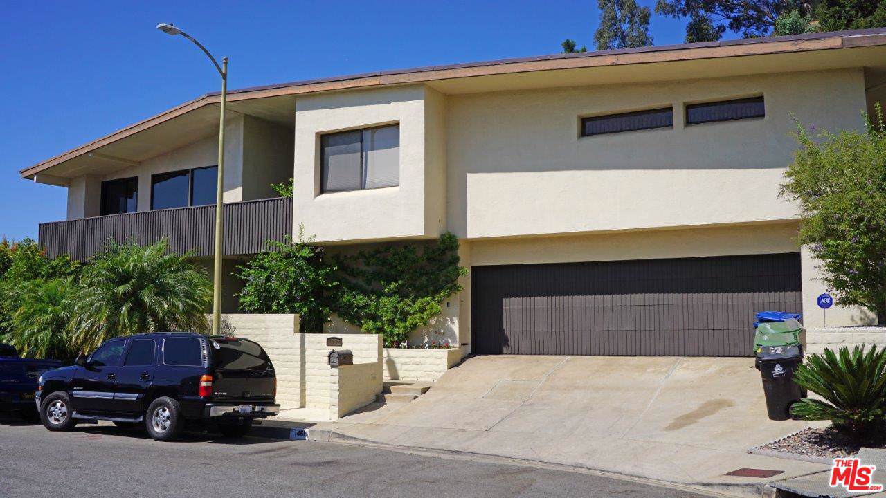 1461 Laurel Way - Photo 1