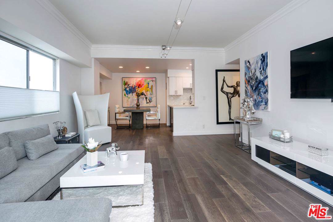 1155 La Cienega Boulevard - Photo 1