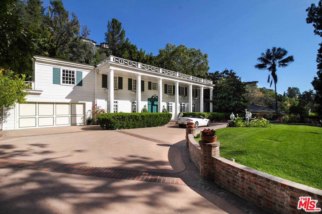 1148 Coldwater Canyon Drive - Photo 1