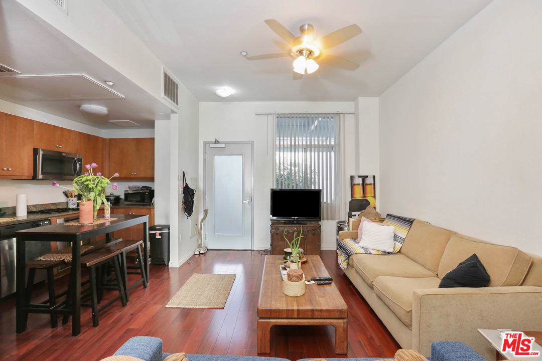 114 Harbor - Photo 1