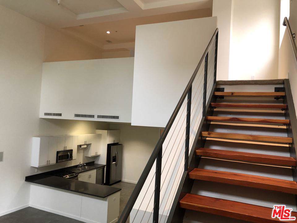 1610 Broadway - Photo 1