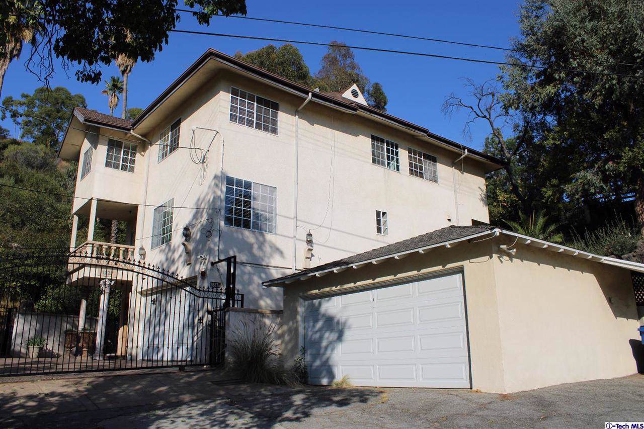 1827 Hill Drive - Photo 1