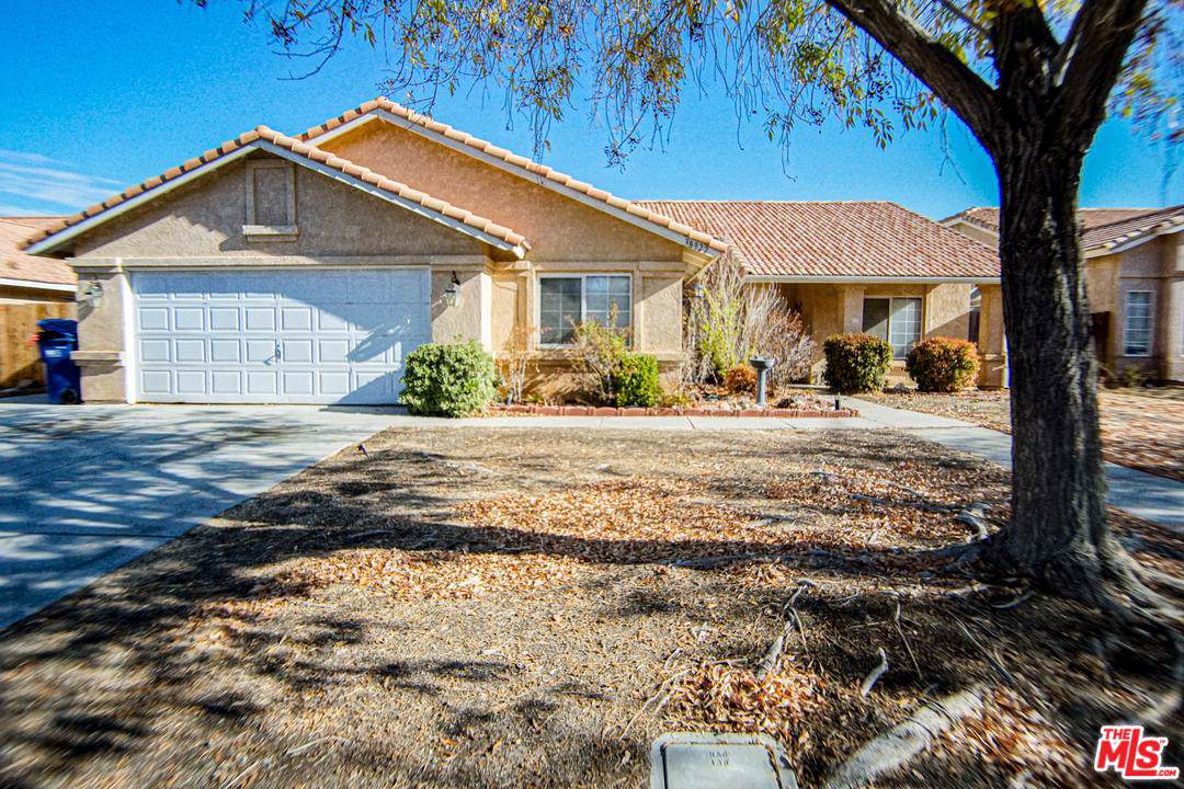 38922 Emerson Drive - Photo 1