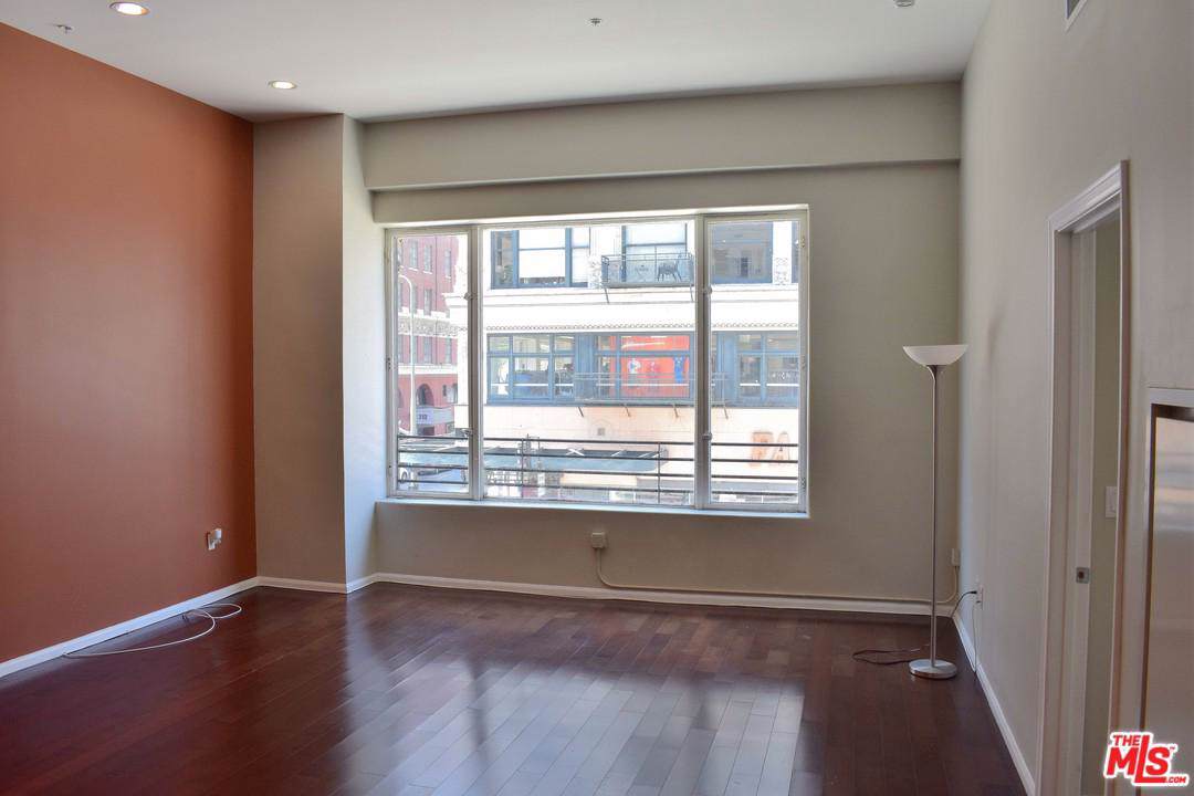215 5TH Street - Photo 1 215 5TH Street - Photo 1