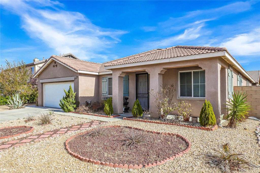 38280 Debonair Way - Photo 1