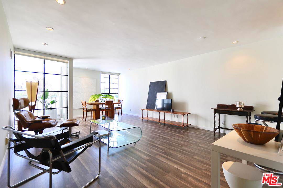 1400 Sweetzer Avenue - Photo 1
