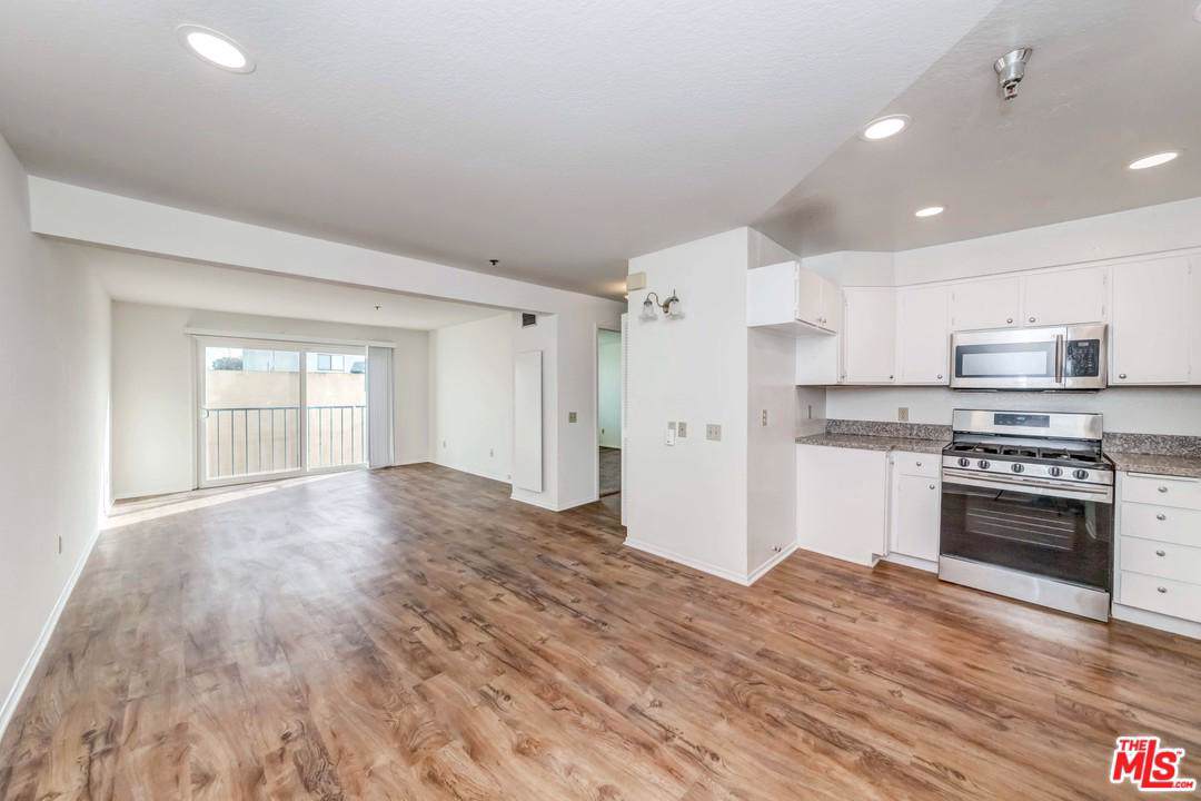 24410 Crenshaw Blvd - Photo 1