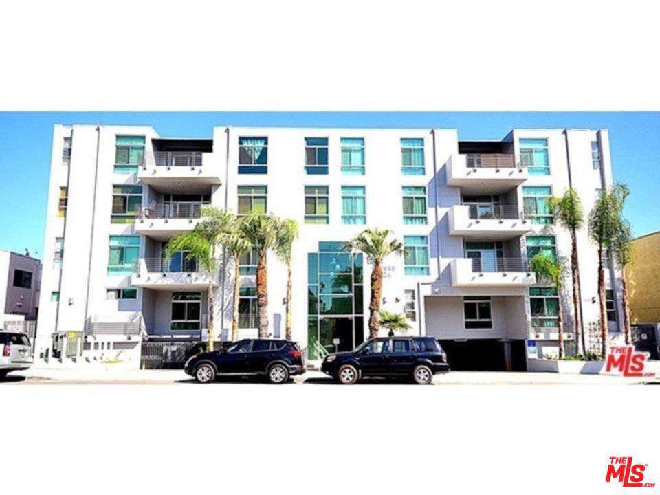 332 Oxford Avenue - Photo 1