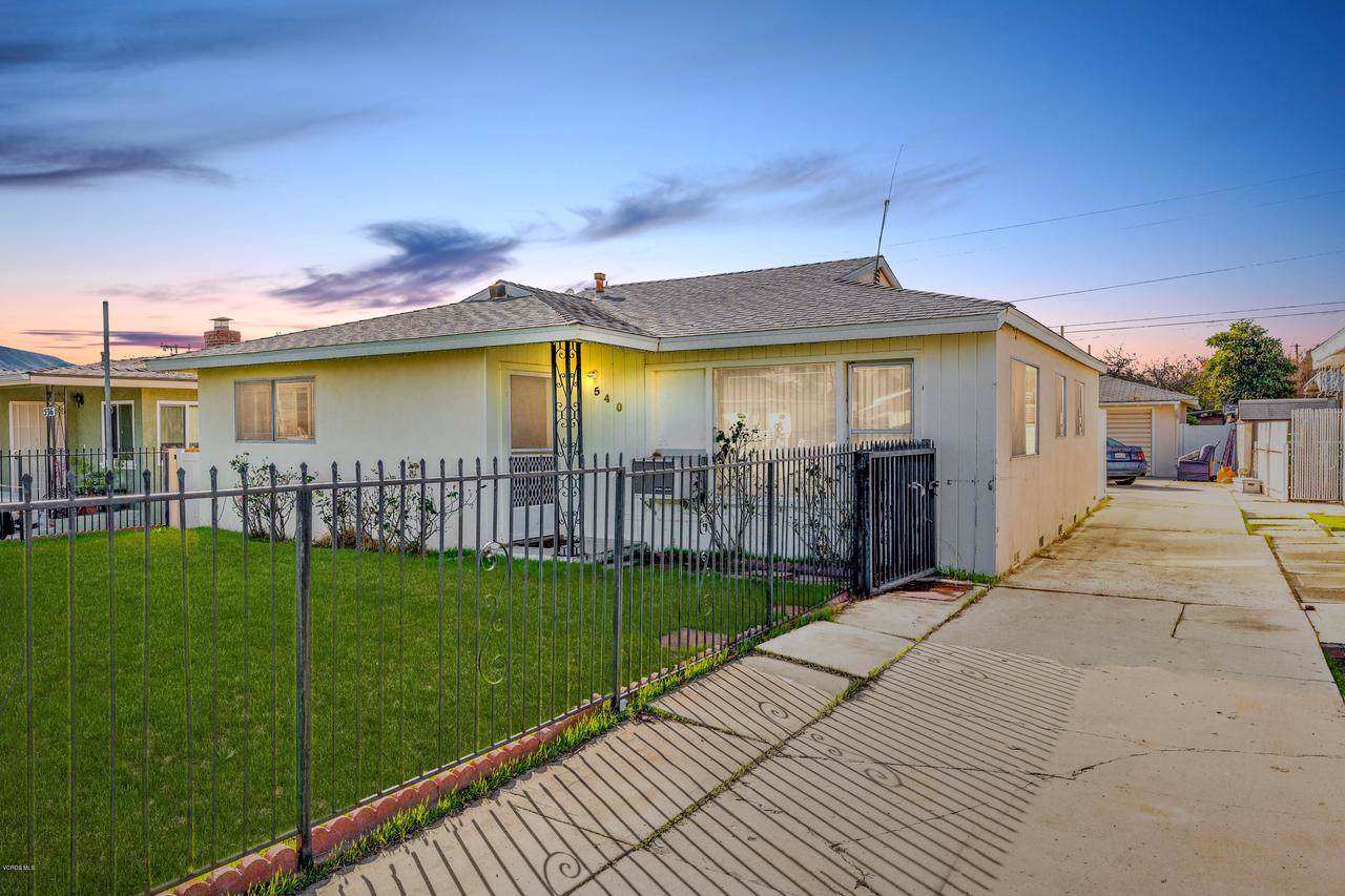 540 14TH Street - Photo 1