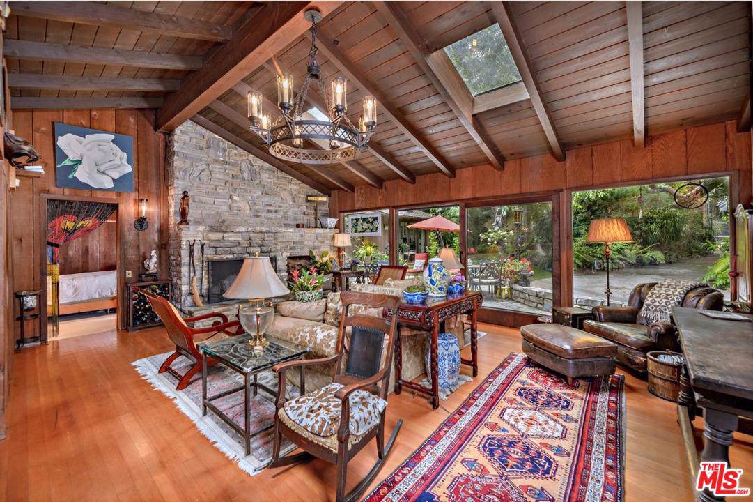 14380 Sunset Boulevard - Photo 1
