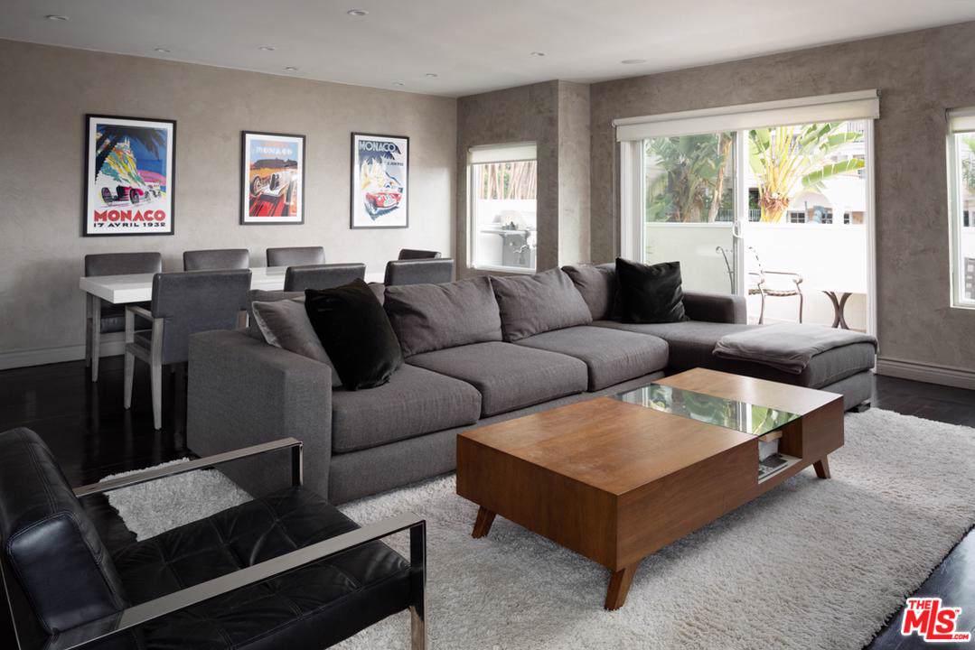 959 Doheny Drive - Photo 1