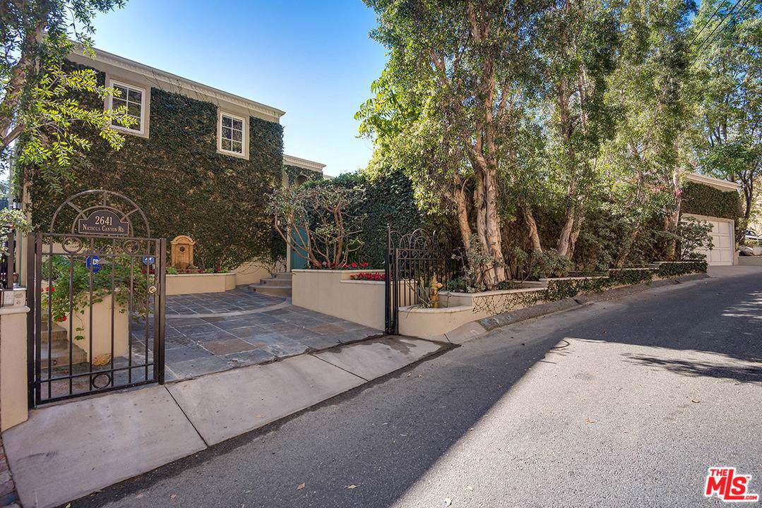 2641 Nichols Canyon Road - Photo 1