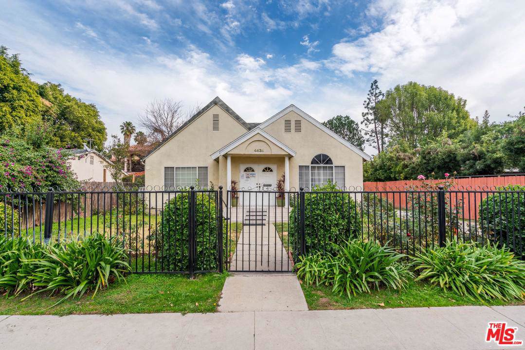 4434 Stern Ave - Photo 1