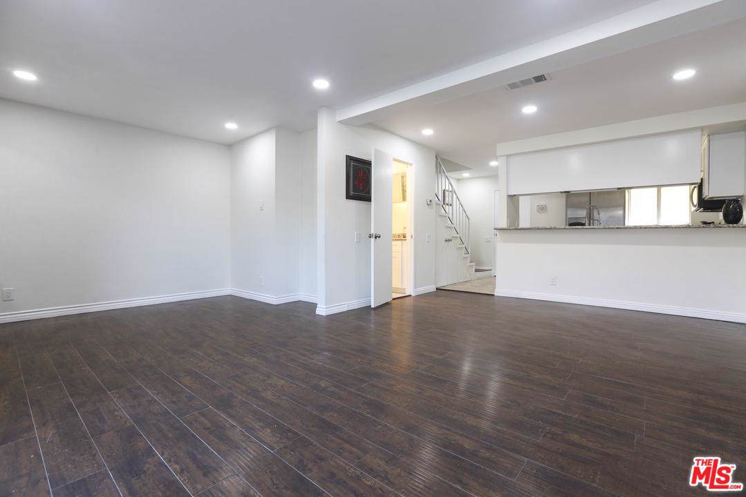 21219 Roscoe - Photo 1
