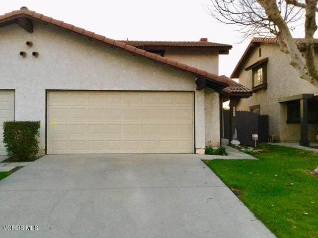 1025 Rosewood Drive - Photo 1