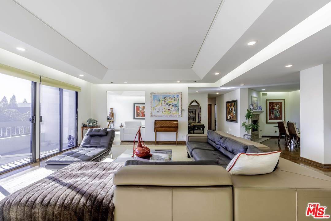 1220 Roxbury Drive - Photo 1