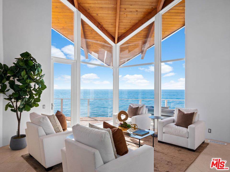 27112 Malibu Cove Colony Dr - Photo 1