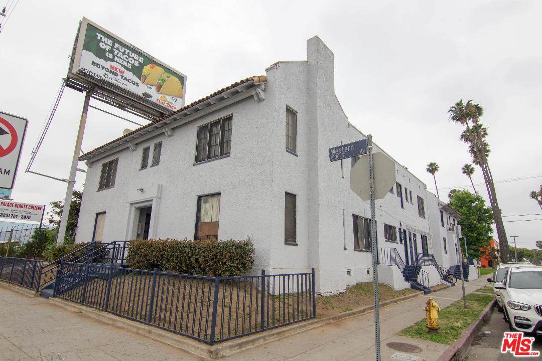 3002 15TH St - Photo 1