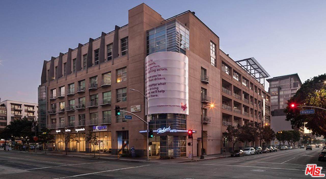 1000 Hope St - Photo 1