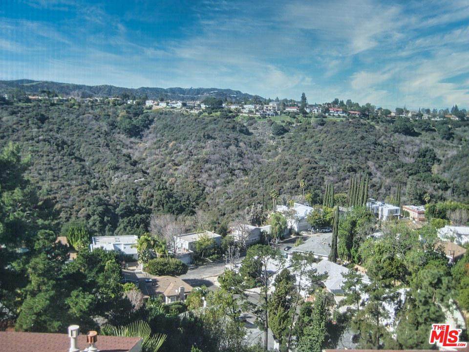2385 Roscomare Rd - Photo 1