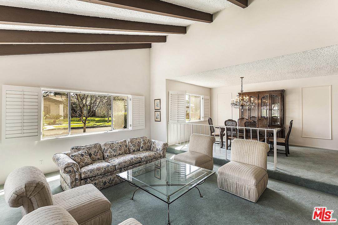 13330 Killion Street - Photo 1