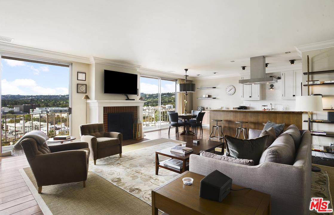 100 Doheny Dr - Photo 1