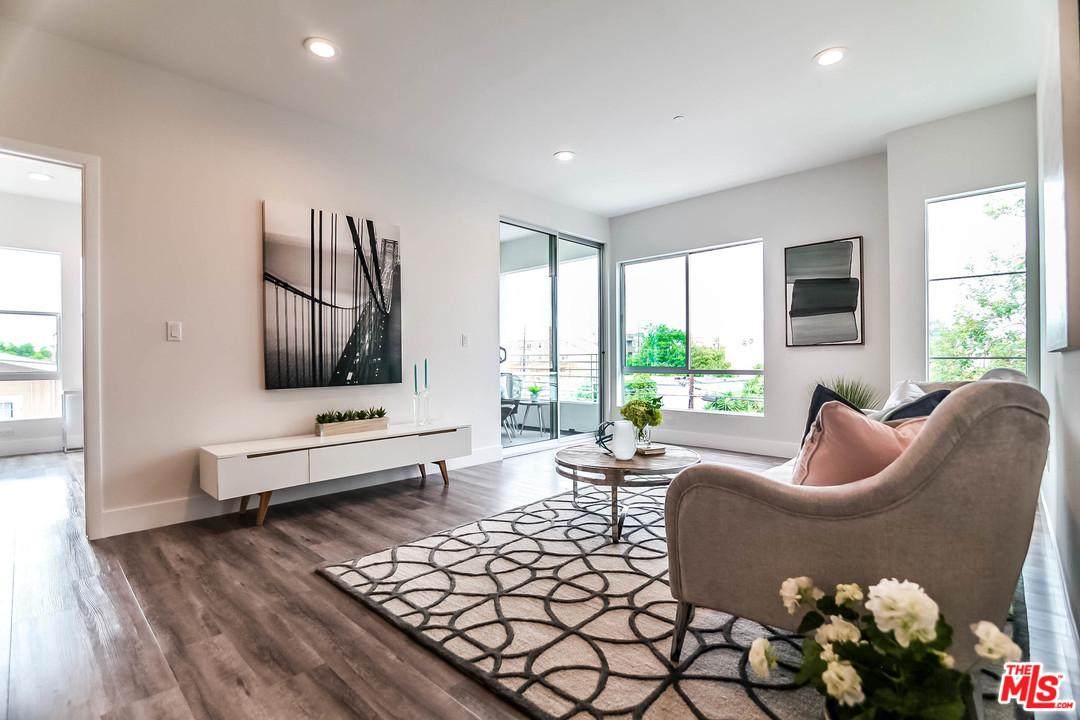 1101 Harvard Blvd - Photo 1