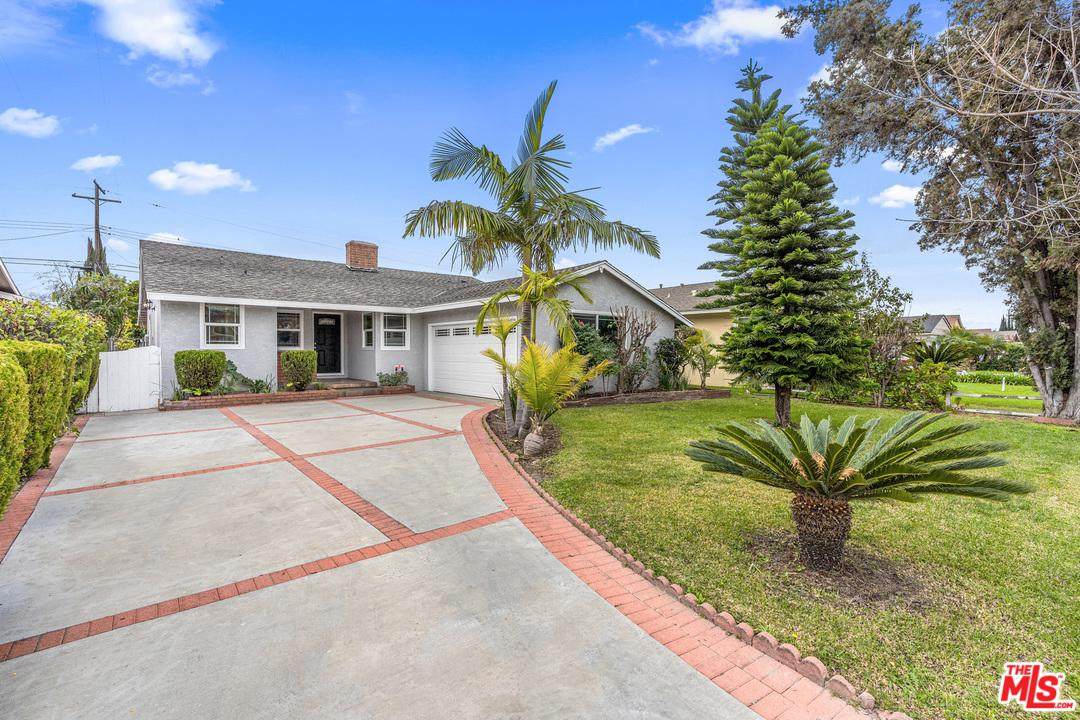 10324 Julius Avenue - Photo 1