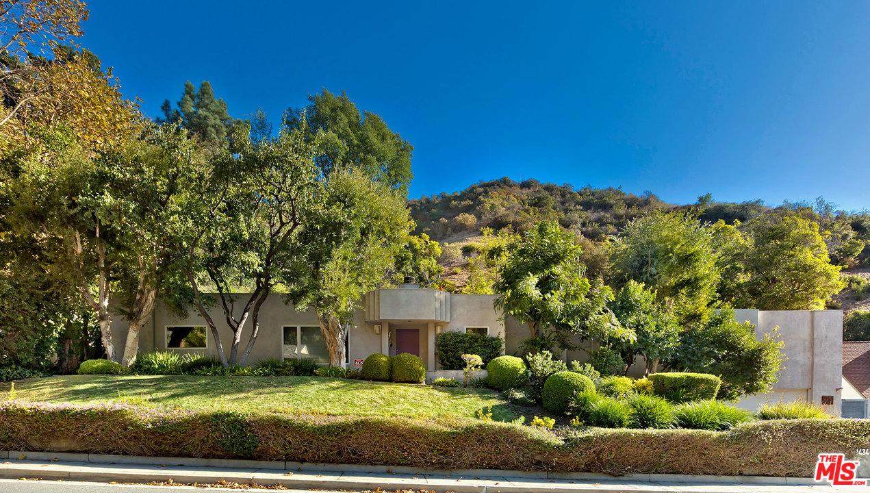 1434 Roscomare Rd - Photo 1