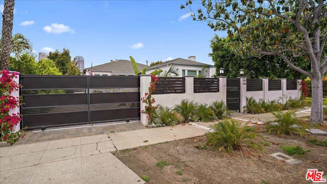 2162 Patricia Ave - Photo 1