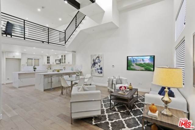 5019 Maplewood Ave - Photo 1
