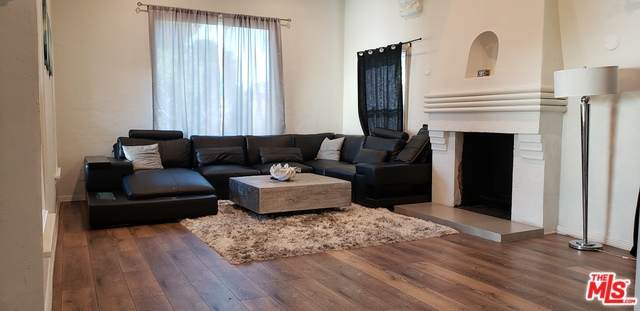 1227 Hayworth Ave - Photo 1