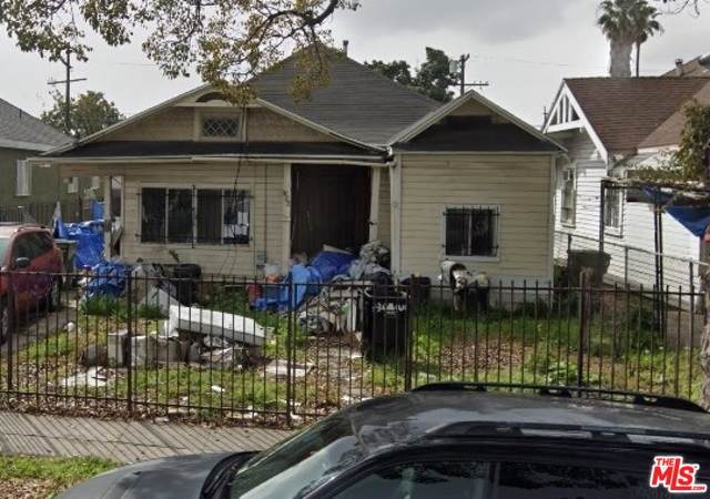330 46TH St - Photo 1