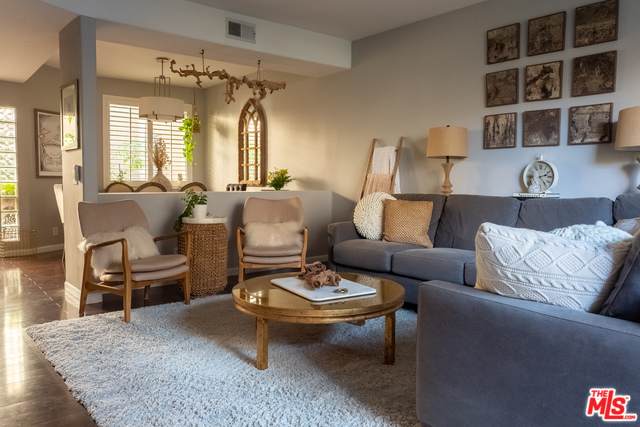 12633 Moorpark St - Photo 1