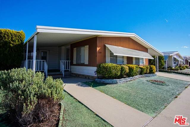 1170 Vista Grande Dr - Photo 1