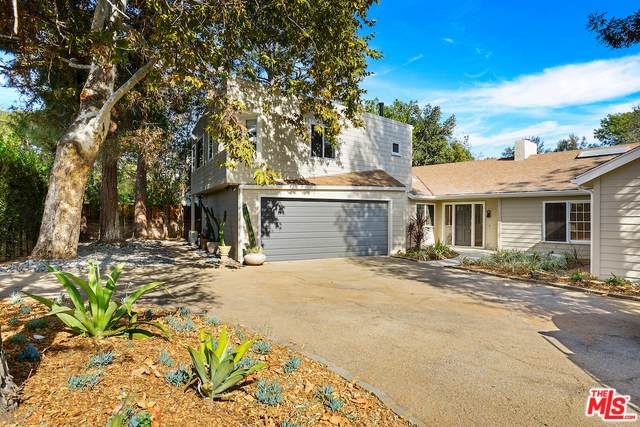 400 Saltair Ave - Photo 1